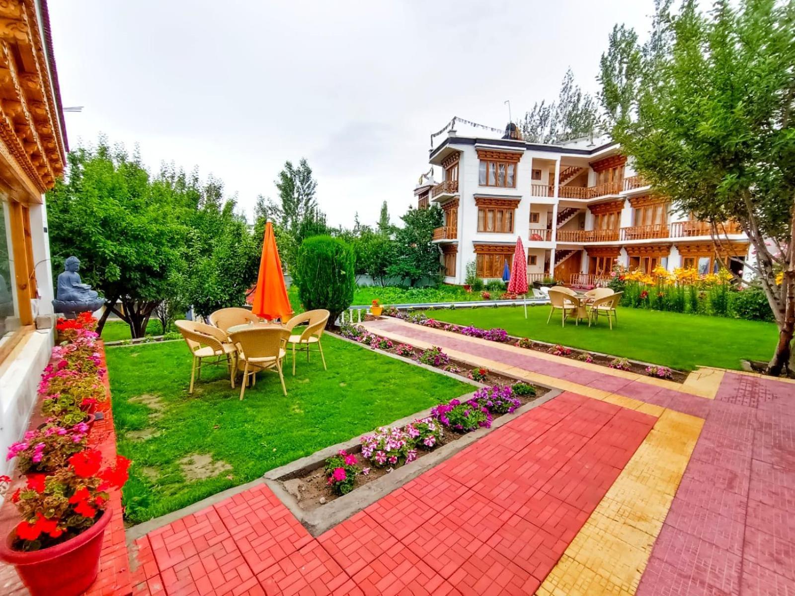 Kidar Hotel Leh Buitenkant foto