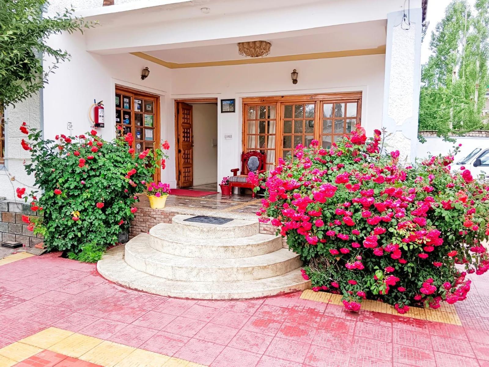 Kidar Hotel Leh Buitenkant foto