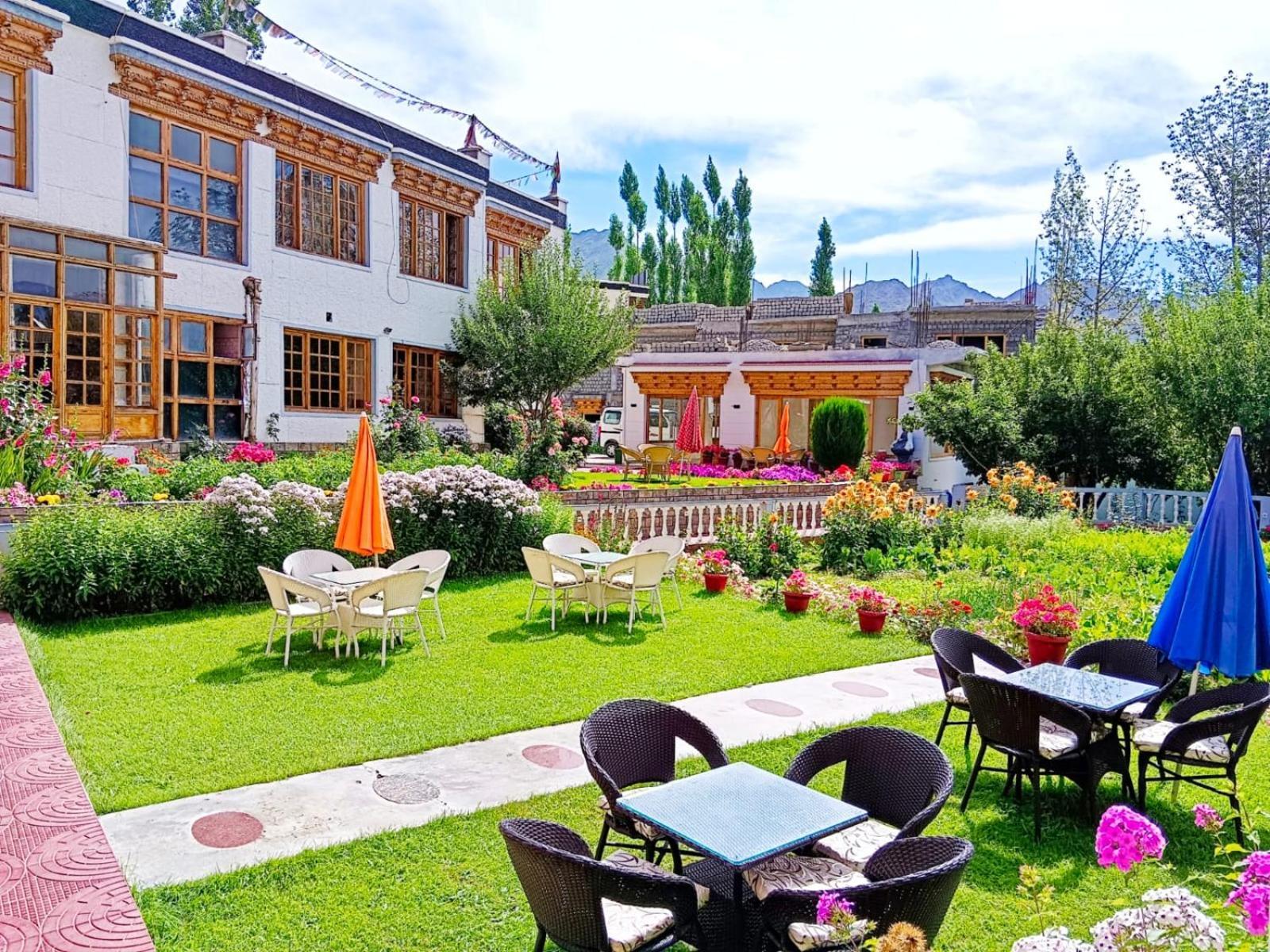 Kidar Hotel Leh Buitenkant foto