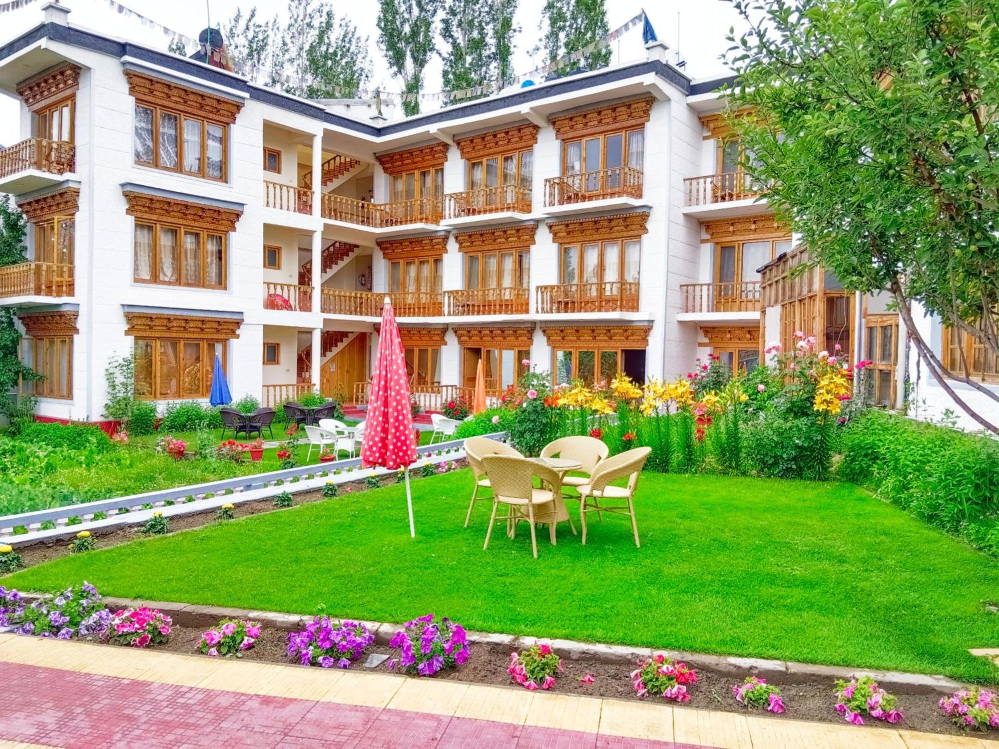 Kidar Hotel Leh Buitenkant foto
